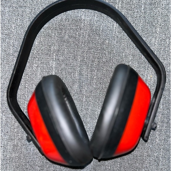 Kids “No Noise” Headphones - Picture 4 of 4
